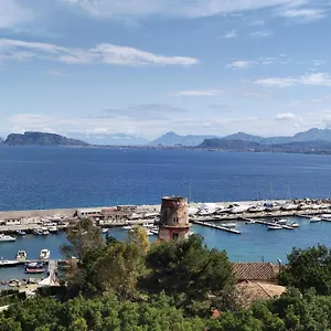 Rineddahouse Arenella - Vista Mare Panoramica A Con Parcheggio Privato Palerme